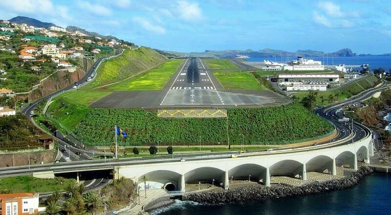Аэропорт Фуншал Мадейра