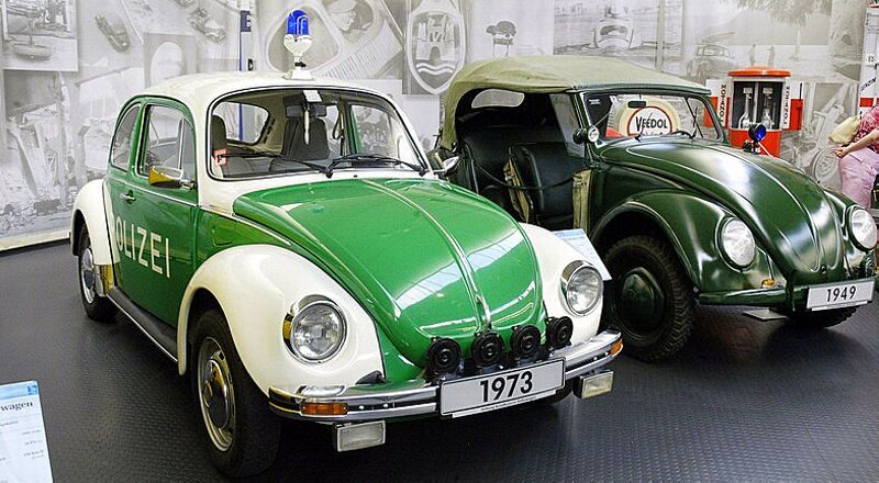 Германия Музей Volkswagen в Вольфсбурге